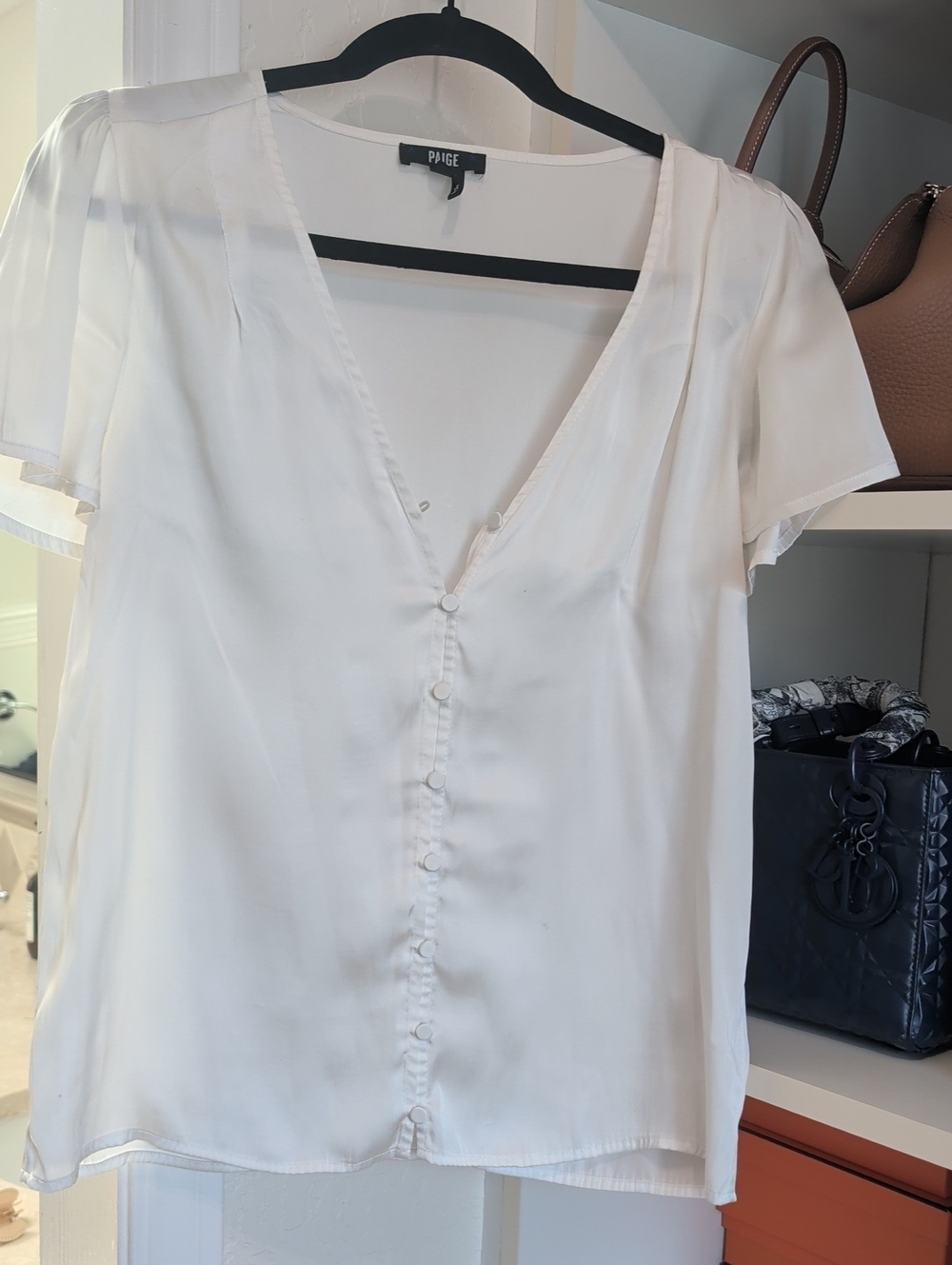 PAIGE Ivory V-Neck Button-Front Flutter Sleeve Blouse